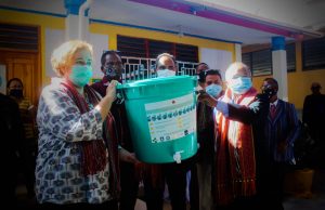 UNICEF Ho MEJD entrega Fasilidade Prevensaun COVID-19 ba EESJ 10 de Dezembru