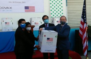 EUA Apoiu Vasina Pfizer Dozes 100.620 Atu Proteje Labarik Idade 12-18 Husi Covid-19