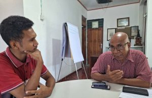 Saky: Timor Ukun-an Tinan 20 Resin Ona, Maibé Seidauk Iha Fakuldade Istória Iha Universidade