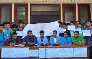 Estudante DPCM-UNTL Preokupa Tanba Dosente Menus, Nune’e Difikulta Sira-Nia Prosesu Aprendizajen