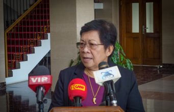 SEATOU Halo Eviksau, Fernanda: Hau Defende Povu Maibé Povu Lábele Disturba Fatin Publiku