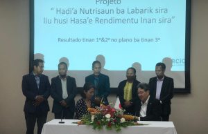 Governu Japaun ho PARCIC Asina Akordu ba Projetu Hadi’a Nutrisaun ba Labarik Liuhusi Rendimentu Inan Sira