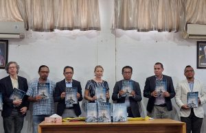 CNC Lansa Livru Módulu Chega! Hodi Introdús Istória TL Ba Iha Universidade sira