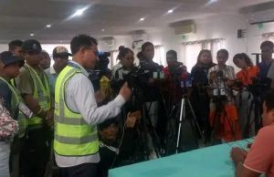 AJTL ho KI Konsidera Asesor SEKOMS Monta Agenda Politika Iha Press Conference, Agustu: Ida ne’e la Importante