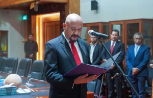 Manuel Serrano Embaixadór foun Timor-Leste ba Portugál, Troka Isabel Amaral
