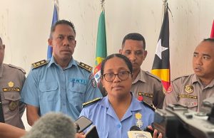 Servisu Migrasaun Sei Investiga Ofisiál Migrasaun, Ne’ebé Fasilita Sidadaun Indonesia Ultrapasa ho Passaporte Liu Prazu
