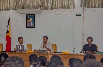 CNC realiza konferensia Sientifika hodi komemora loron revolusaun dos cravos, Hodi Hariku Literatura Istoria