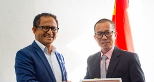 Assinatura Kontratu Entre MPRM ho FUGRO Singapura Survey Jeofízika ba Pipeline husi Greater Sunrise