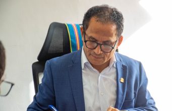 MPRM- Apela Ba Publiku Relasiona Projeitu Tasi Mane Iha Faze Negosiasaun